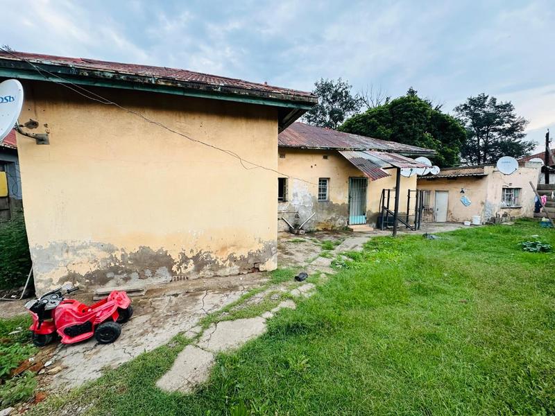 7 Bedroom Property for Sale in Delville Gauteng