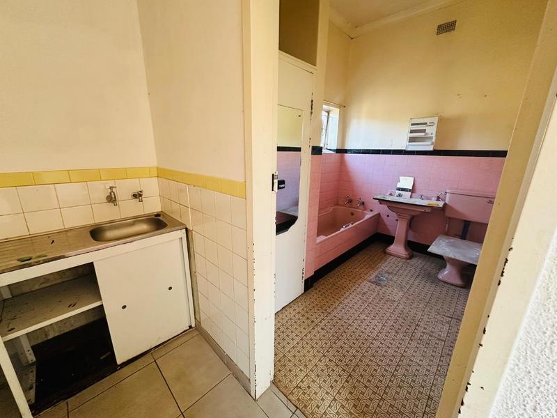 22 Bedroom Property for Sale in Delville Gauteng