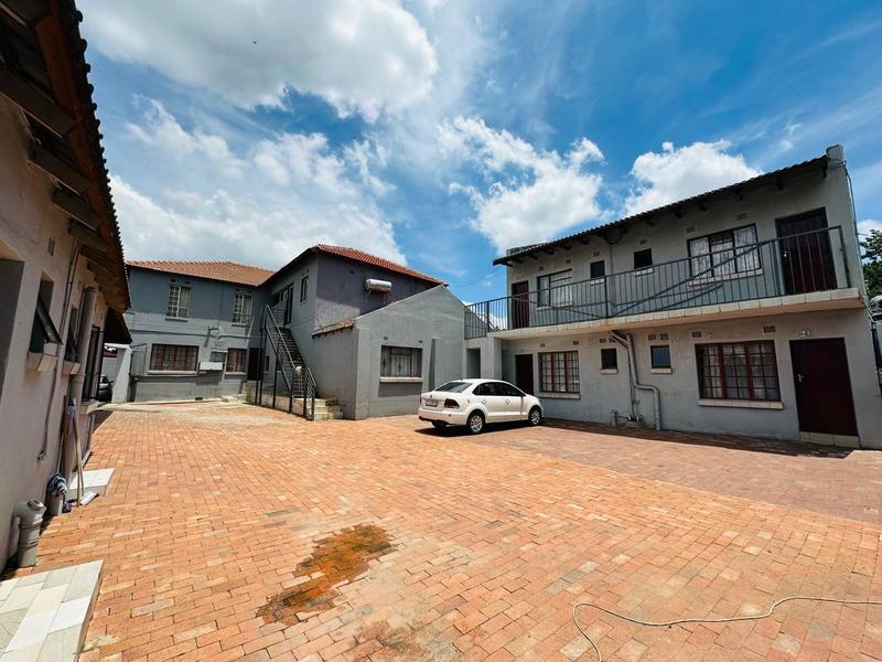 27 Bedroom Property for Sale in Delville Gauteng