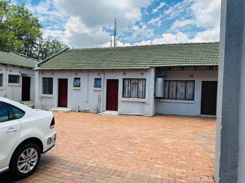 27 Bedroom Property for Sale in Delville Gauteng