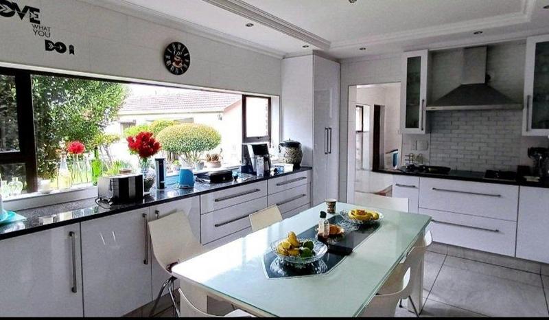 6 Bedroom Property for Sale in Fishers Hill Gauteng
