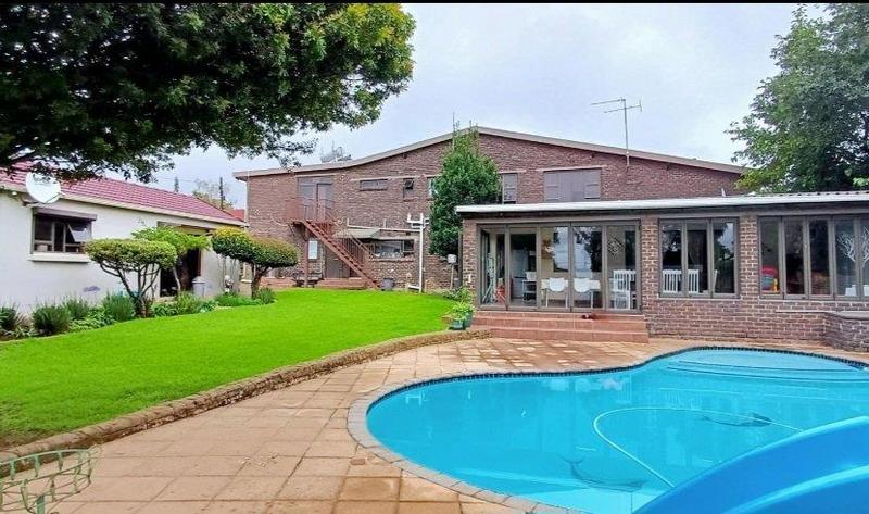 6 Bedroom Property for Sale in Fishers Hill Gauteng