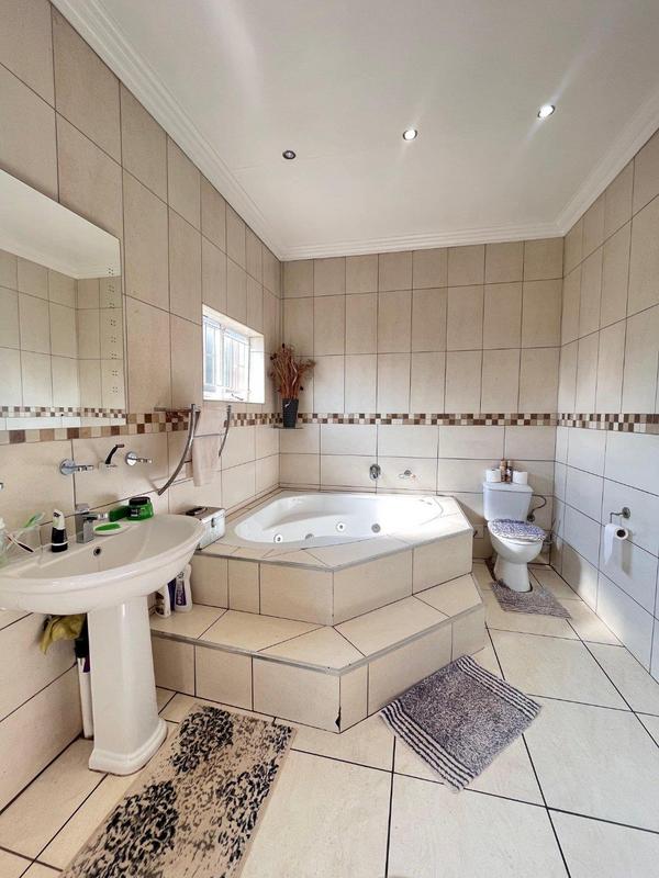 4 Bedroom Property for Sale in Fishers Hill Gauteng