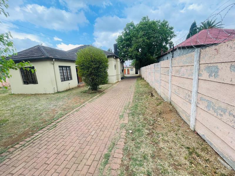 6 Bedroom Property for Sale in Germiston Station Gauteng