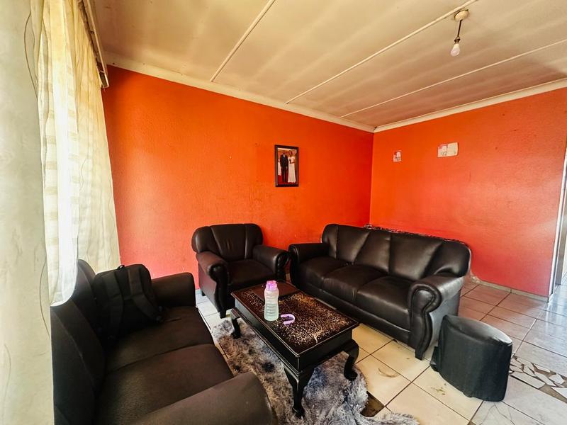 2 Bedroom Property for Sale in Germiston Station Gauteng
