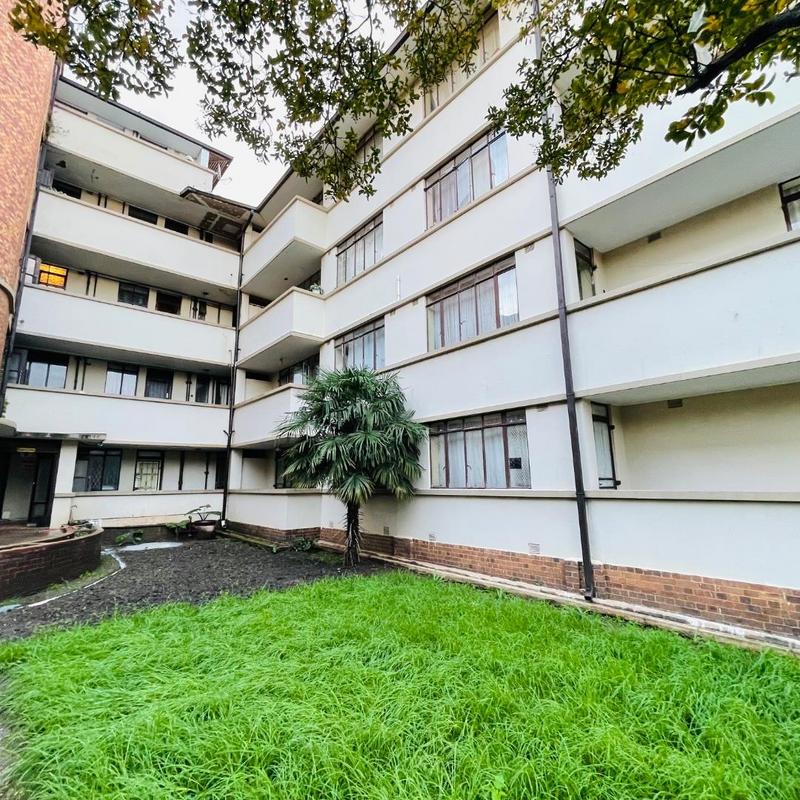 2 Bedroom Property for Sale in Germiston West Gauteng