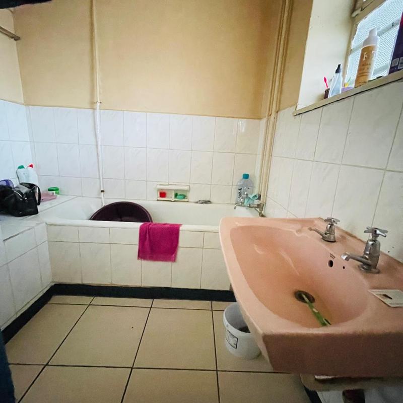 2 Bedroom Property for Sale in Germiston West Gauteng