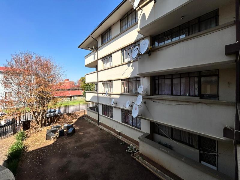 2 Bedroom Property for Sale in Germiston West Gauteng
