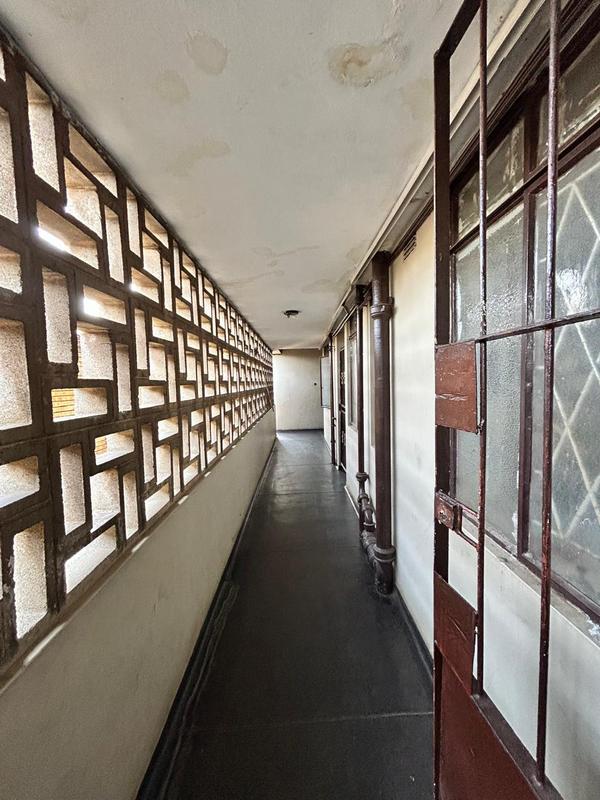 2 Bedroom Property for Sale in Germiston West Gauteng