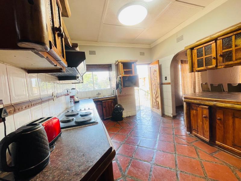 5 Bedroom Property for Sale in Lambton Gauteng