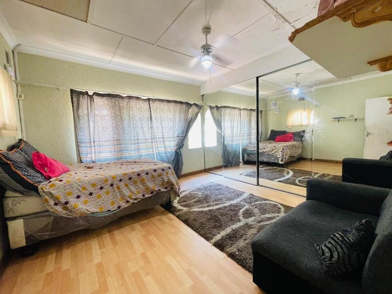 5 Bedroom Property for Sale in Lambton Gauteng