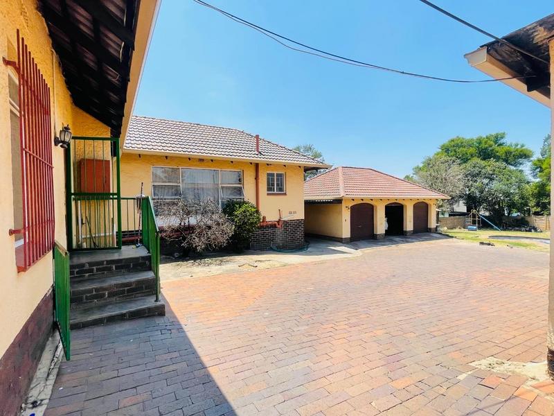 5 Bedroom Property for Sale in Lambton Gauteng
