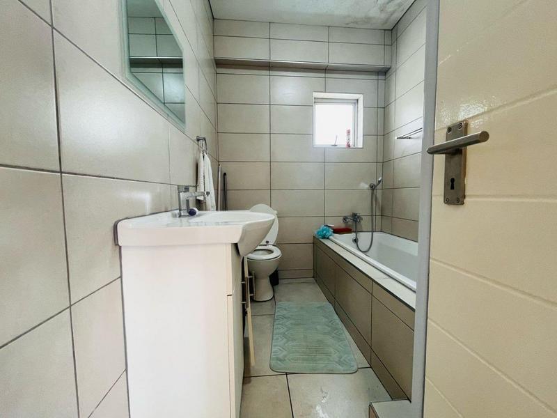 2 Bedroom Property for Sale in Lambton Gauteng