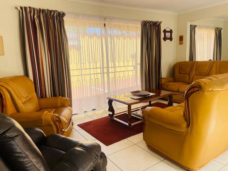 5 Bedroom Property for Sale in Primrose Gauteng