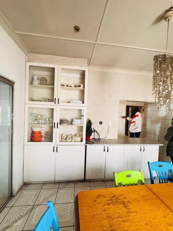 6 Bedroom Property for Sale in Sunnyridge Gauteng