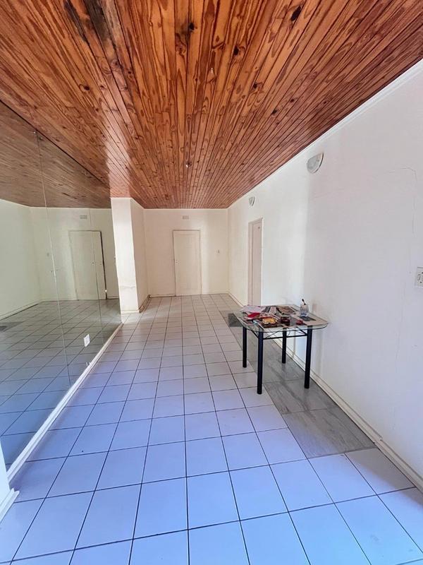 8 Bedroom Property for Sale in Wychwood Gauteng