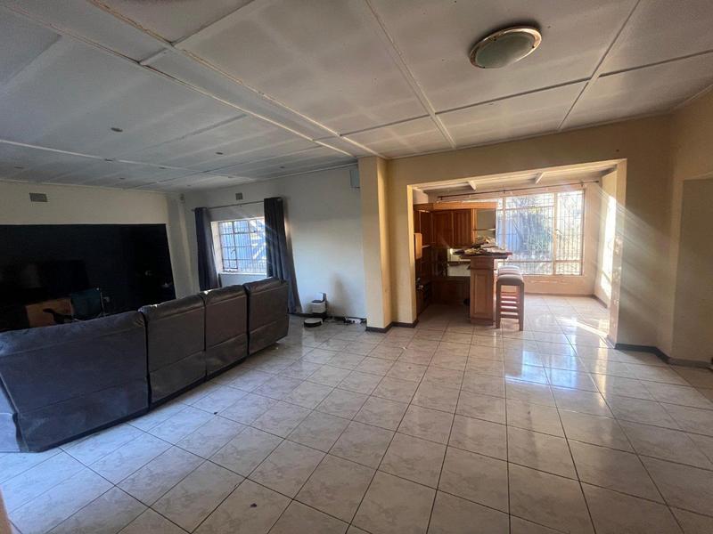 3 Bedroom Property for Sale in Wychwood Gauteng