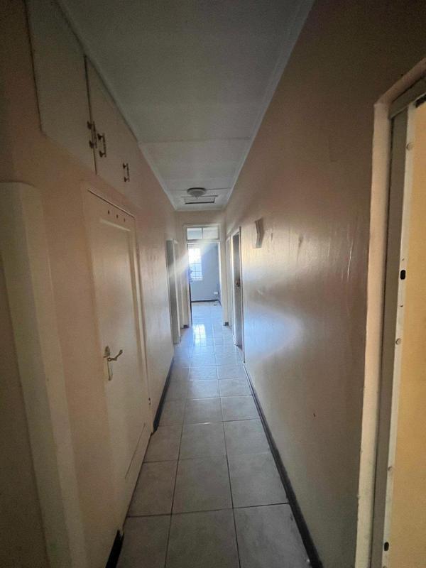 3 Bedroom Property for Sale in Wychwood Gauteng