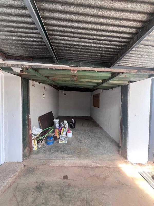 4 Bedroom Property for Sale in Wychwood Gauteng