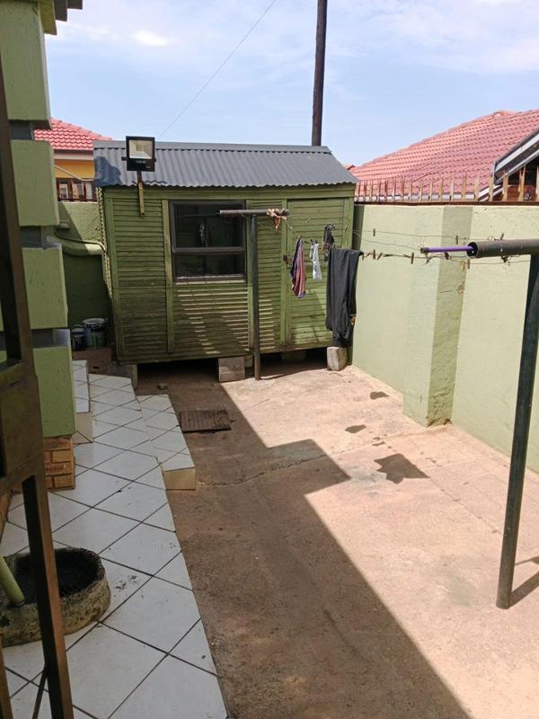3 Bedroom Property for Sale in Spruit View Gauteng