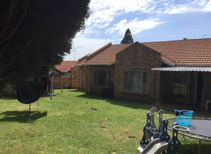 3 Bedroom Property for Sale in Allen Grove Gauteng