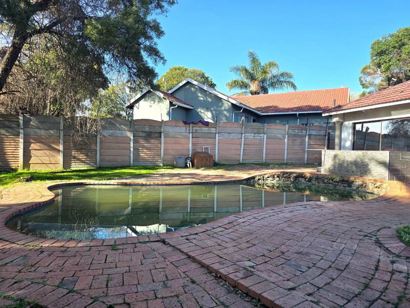 4 Bedroom Property for Sale in Birch Acres Gauteng