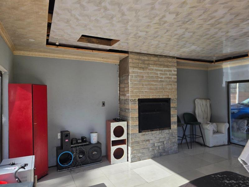 4 Bedroom Property for Sale in Birch Acres Gauteng