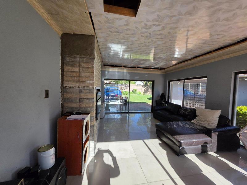 4 Bedroom Property for Sale in Birch Acres Gauteng