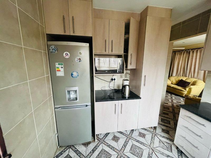 7 Bedroom Property for Sale in Birch Acres Gauteng