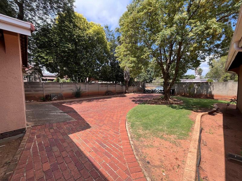 3 Bedroom Property for Sale in Birch Acres Gauteng