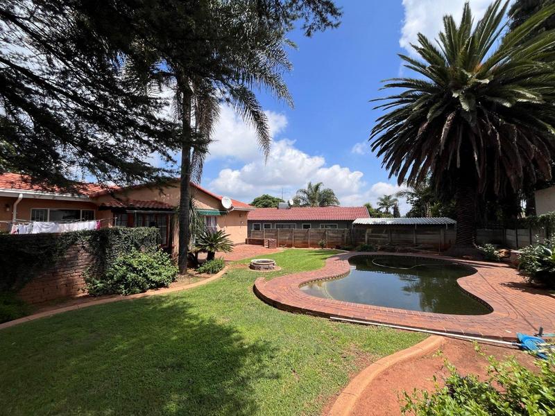 3 Bedroom Property for Sale in Birch Acres Gauteng