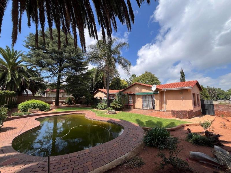 3 Bedroom Property for Sale in Birch Acres Gauteng