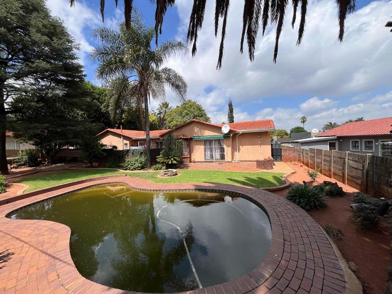 3 Bedroom Property for Sale in Birch Acres Gauteng