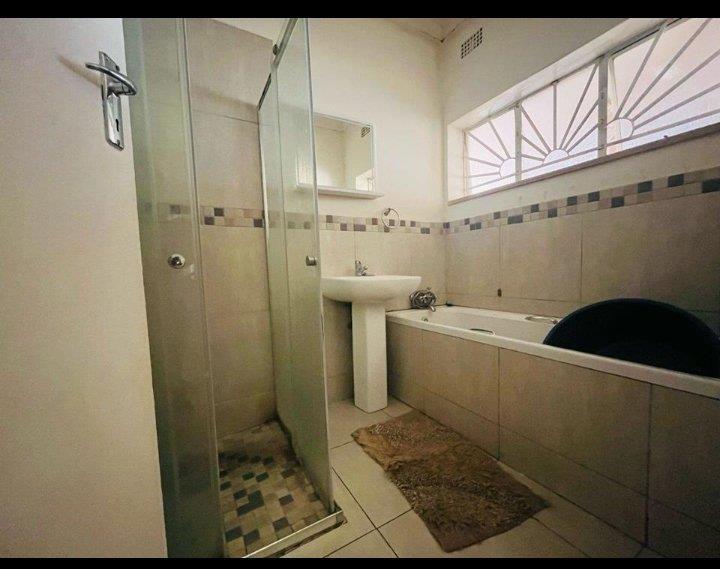 4 Bedroom Property for Sale in Birchleigh Gauteng