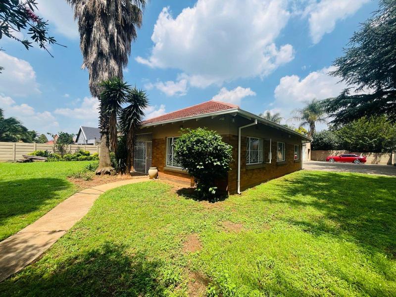 4 Bedroom Property for Sale in Birchleigh Gauteng