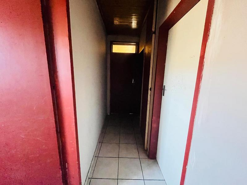 6 Bedroom Property for Sale in Cresslawn Gauteng