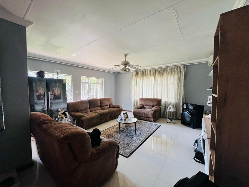 3 Bedroom Property for Sale in Croydon Gauteng