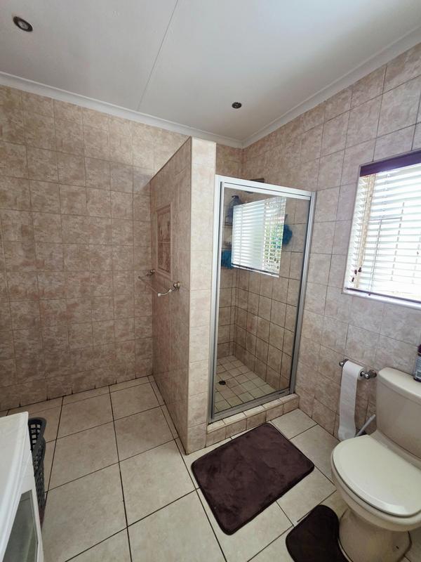 4 Bedroom Property for Sale in Glen Marais Gauteng