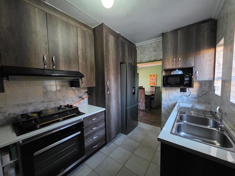 4 Bedroom Property for Sale in Norkem Park Gauteng