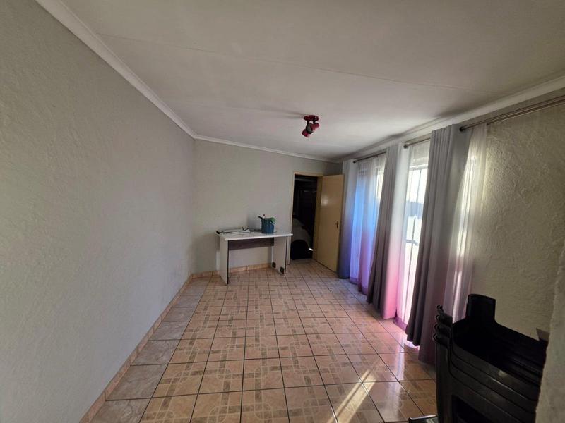 4 Bedroom Property for Sale in Norkem Park Gauteng