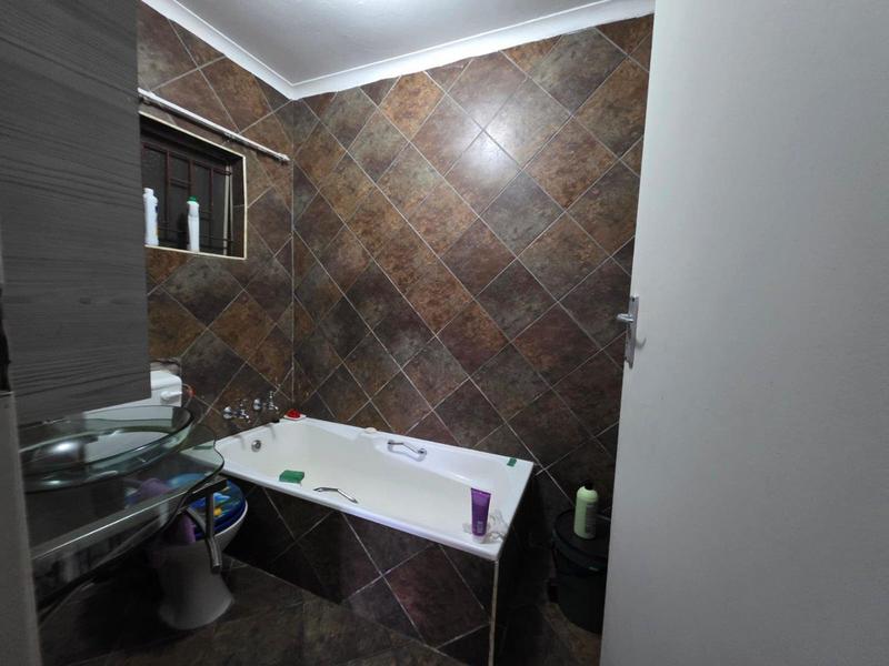 4 Bedroom Property for Sale in Norkem Park Gauteng