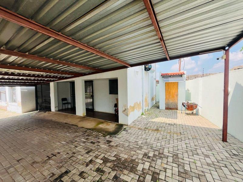 8 Bedroom Property for Sale in Norkem Park Gauteng