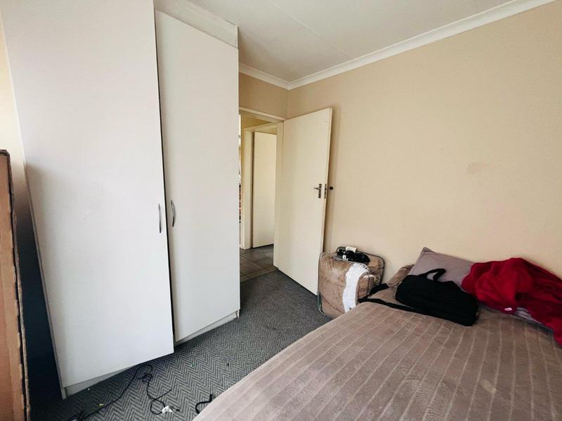 2 Bedroom Property for Sale in Rhodesfield Gauteng