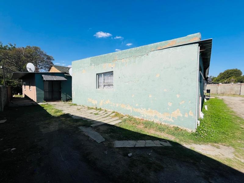 15 Bedroom Property for Sale in Rhodesfield Gauteng