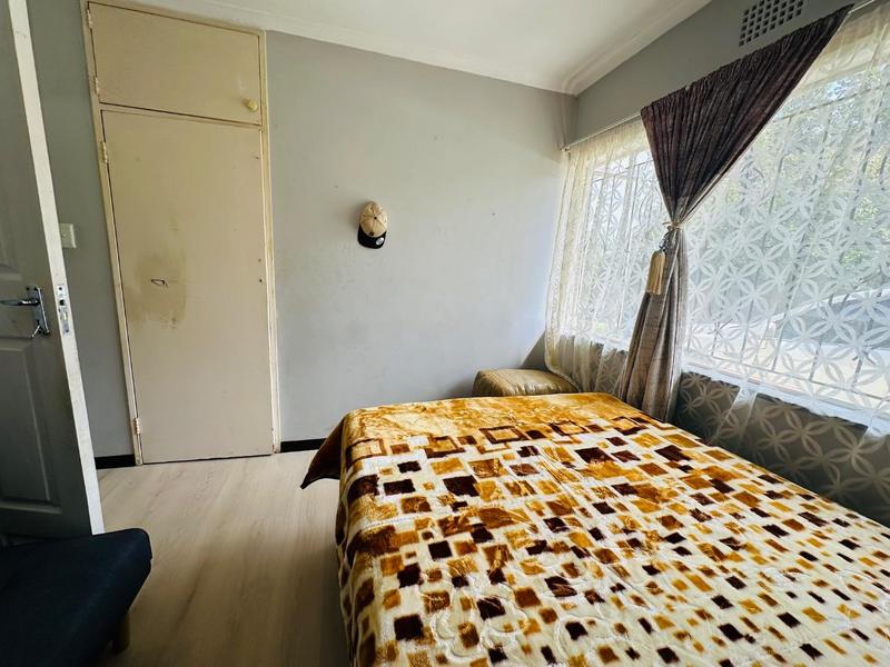 3 Bedroom Property for Sale in Rhodesfield Gauteng