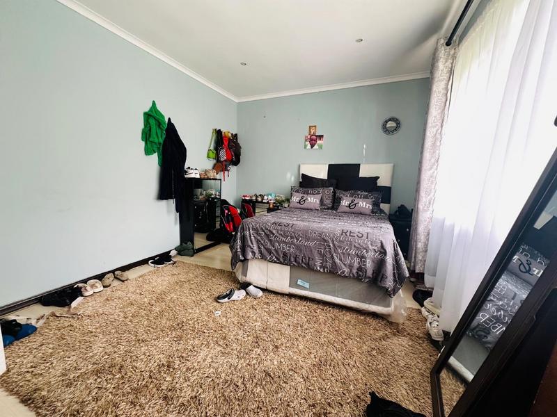 3 Bedroom Property for Sale in Rhodesfield Gauteng