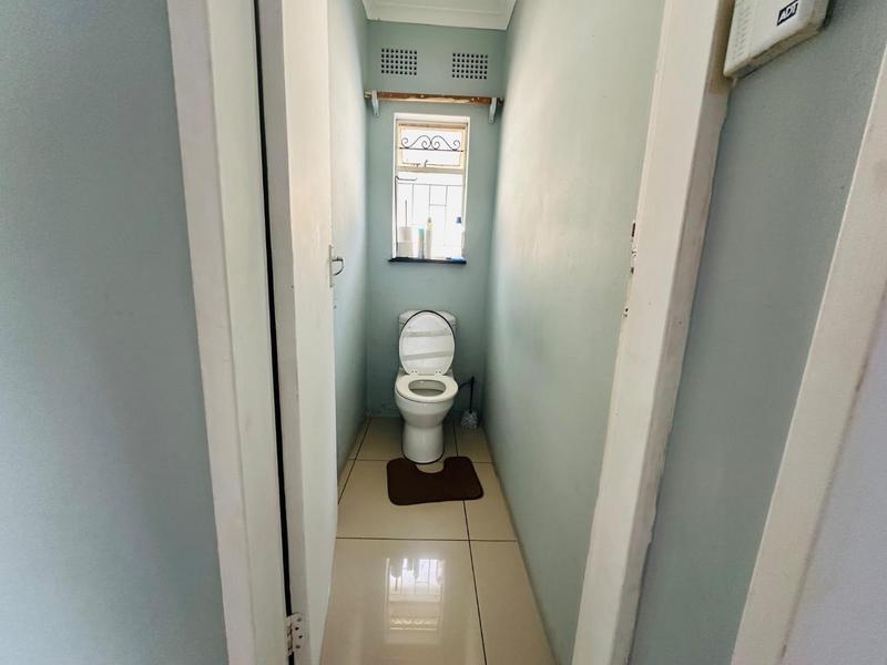 3 Bedroom Property for Sale in Rhodesfield Gauteng