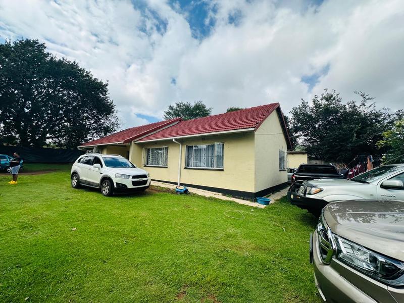 3 Bedroom Property for Sale in Rhodesfield Gauteng