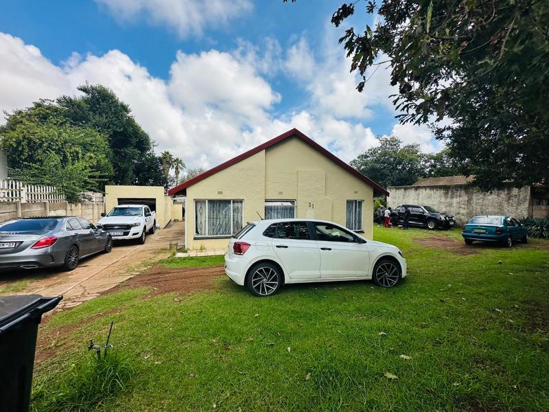 3 Bedroom Property for Sale in Rhodesfield Gauteng