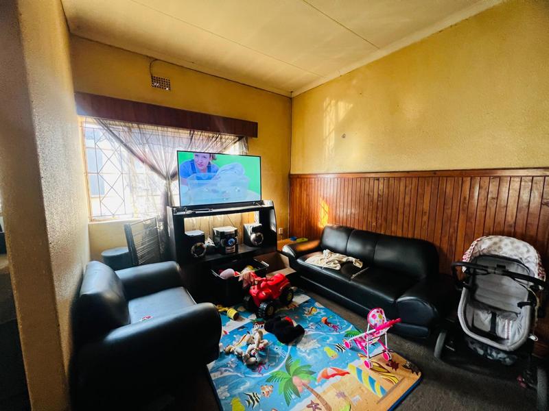 5 Bedroom Property for Sale in Springs Gauteng
